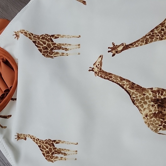 Ruffled Cross Back Swimsuit - Picture 5 of 8